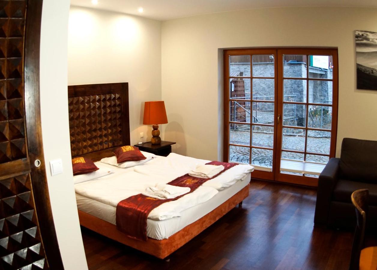 Apartamenty Lola ชกลาร์สกา ปอเรมบา ภายนอก รูปภาพ