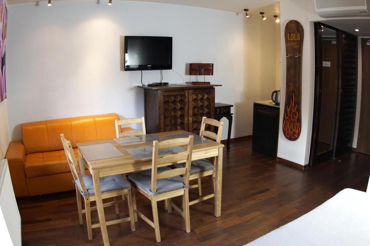 Apartamenty Lola ชกลาร์สกา ปอเรมบา ภายนอก รูปภาพ