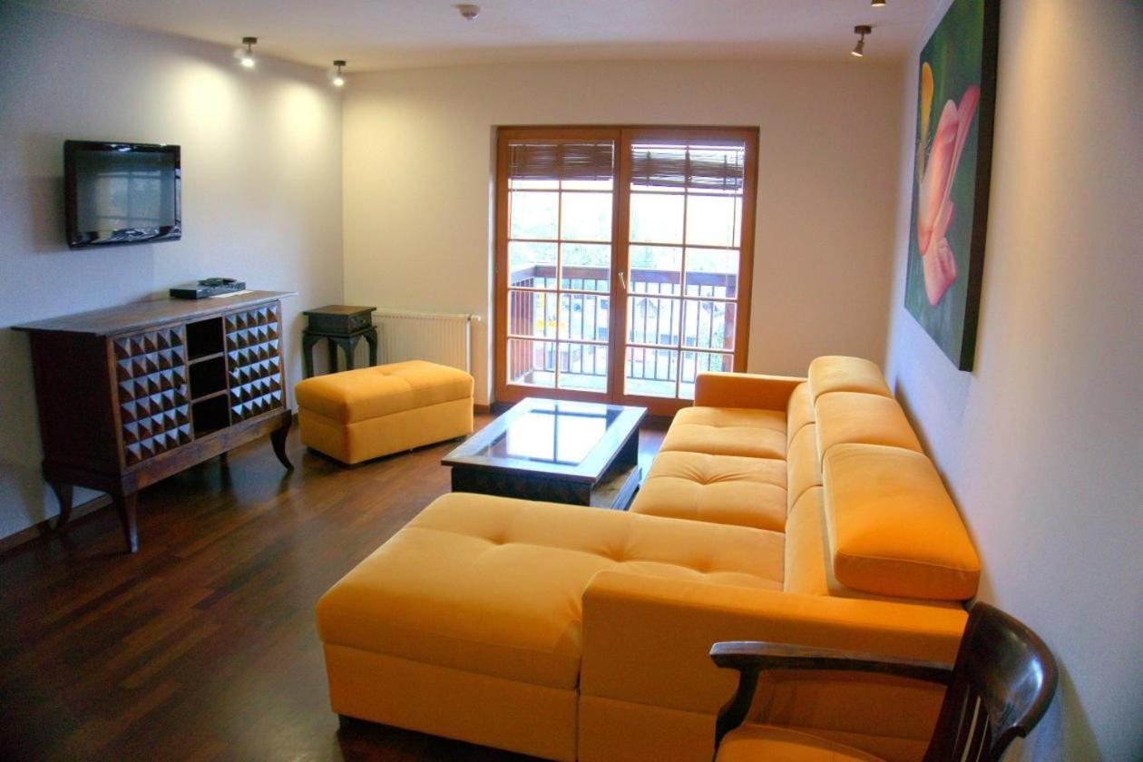 Apartamenty Lola ชกลาร์สกา ปอเรมบา ภายนอก รูปภาพ