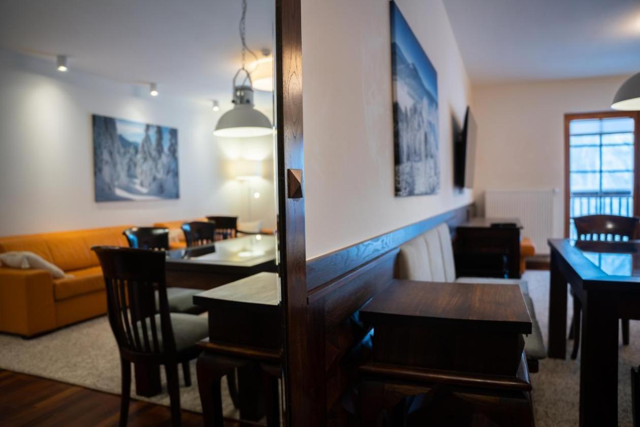 Apartamenty Lola ชกลาร์สกา ปอเรมบา ภายนอก รูปภาพ