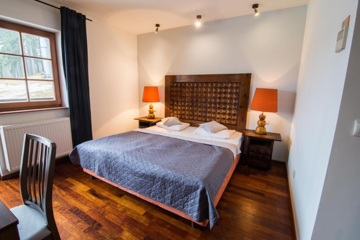 Apartamenty Lola ชกลาร์สกา ปอเรมบา ภายนอก รูปภาพ