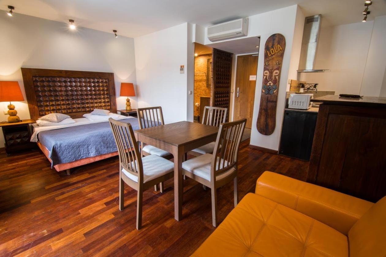 Apartamenty Lola ชกลาร์สกา ปอเรมบา ภายนอก รูปภาพ