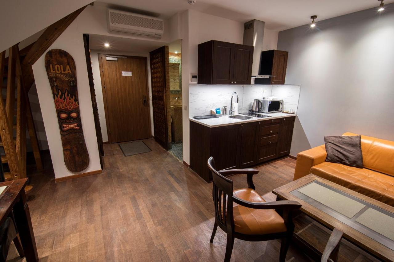 Apartamenty Lola ชกลาร์สกา ปอเรมบา ภายนอก รูปภาพ