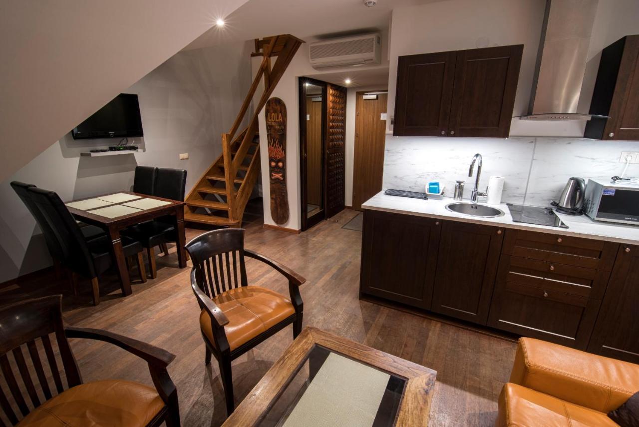 Apartamenty Lola ชกลาร์สกา ปอเรมบา ภายนอก รูปภาพ