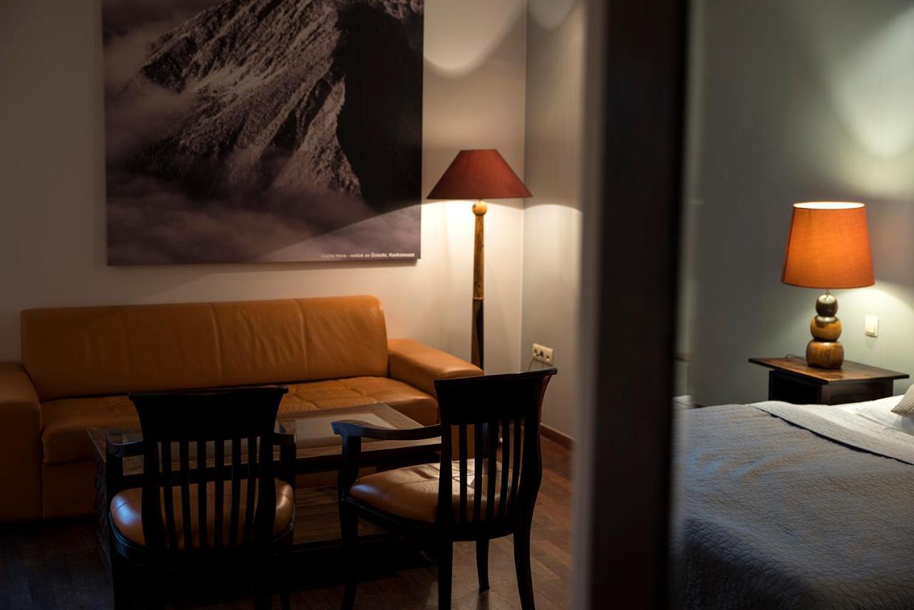 Apartamenty Lola ชกลาร์สกา ปอเรมบา ภายนอก รูปภาพ