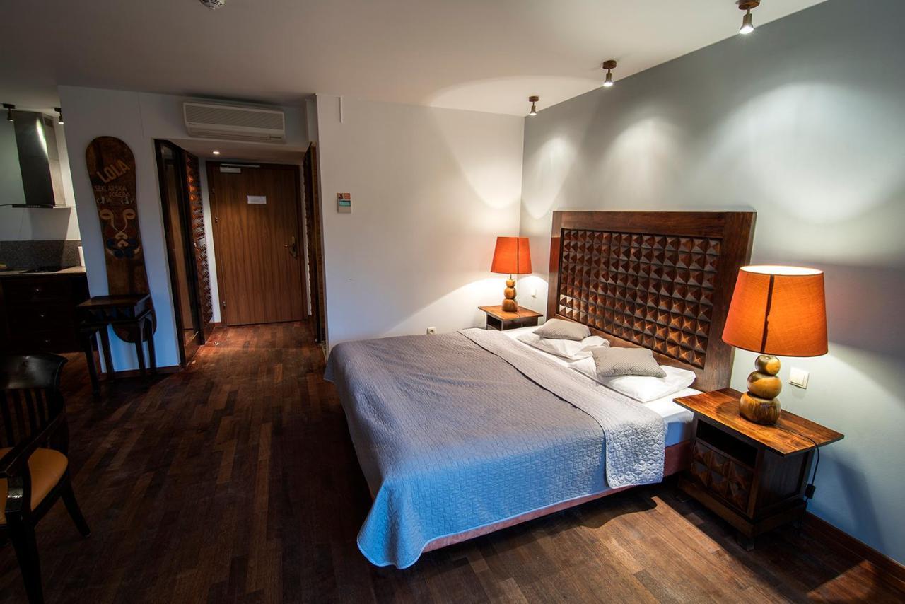 Apartamenty Lola ชกลาร์สกา ปอเรมบา ภายนอก รูปภาพ